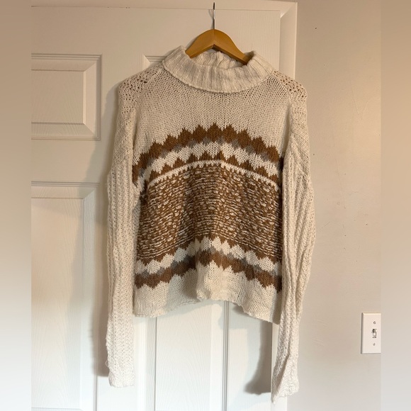 Knox Rose Sweaters - Knox Rose Cream Knit Sweater With Design